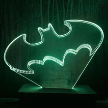 Carregar imagem no visualizador da galeria, Luminária Símbolo Batman - DC Comics