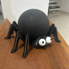 Carregar imagem no visualizador da galeria, Suporte Aranha para Alexa Echo Dot 4ª/5ª Geração - Decoração