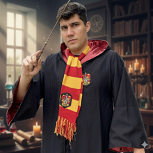 Carregar imagem no visualizador da galeria, Fantasia Harry Potter Grifinória – Capa Hogwarts com Varinha, Cachecol e Óculos
