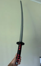 Carregar imagem no visualizador da galeria, Katana Demon Slayer: Lâmina Retrátil (115cm) Kimetsu no Yaiba