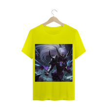Carregar imagem no visualizador da galeria, Camiseta Irelia lâminas noturnas League of Legends