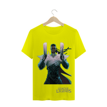 Carregar imagem no visualizador da galeria, Camiseta Lucian League of Legends - WGs Geek
