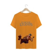 Carregar imagem no visualizador da galeria, Camiseta Lee Sin Curtindo o Verão League of Legends - WGs Geek