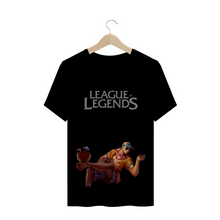 Carregar imagem no visualizador da galeria, Camiseta Lee Sin Curtindo o Verão League of Legends - WGs Geek