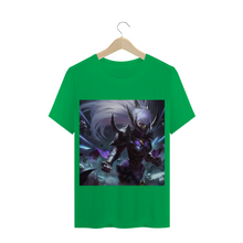 Carregar imagem no visualizador da galeria, Camiseta Irelia lâminas noturnas League of Legends
