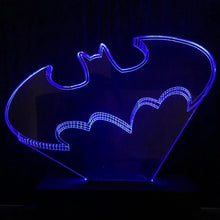 Carregar imagem no visualizador da galeria, Luminária Símbolo Batman - DC Comics
