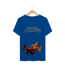 Carregar imagem no visualizador da galeria, Camiseta Lee Sin Curtindo o Verão League of Legends - WGs Geek
